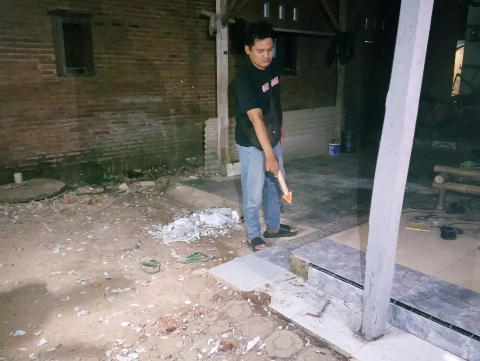 Ledakan Diduga Petasan Lukai Pemuda 23 Tahun di Karangdadap