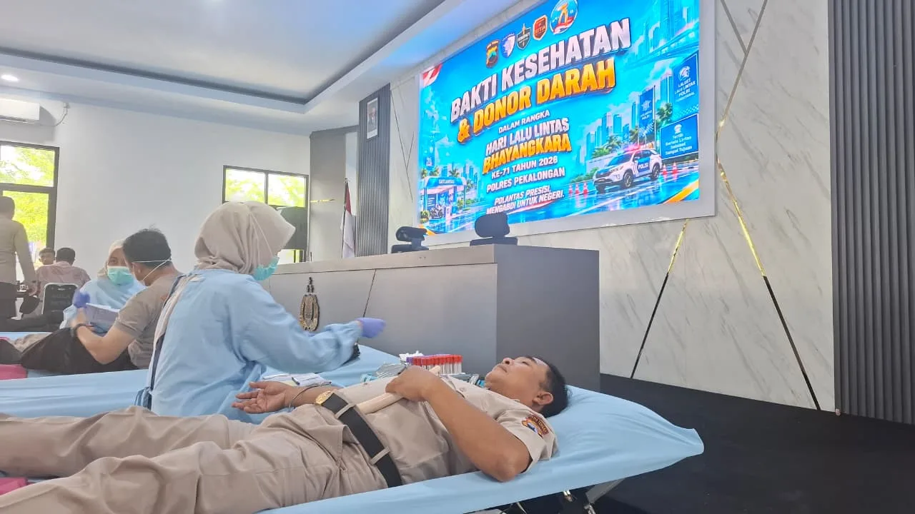 Satlantas Polres Pekalongan Gelar Bakti Kesehatan dan Donor Darah Sambut Hari Lalu Lintas Bhayangkara ke-71